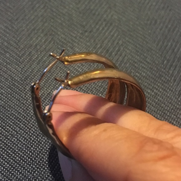 Kenneth Cole Silver/gold  loops/hoops. - Picture 4 of 4